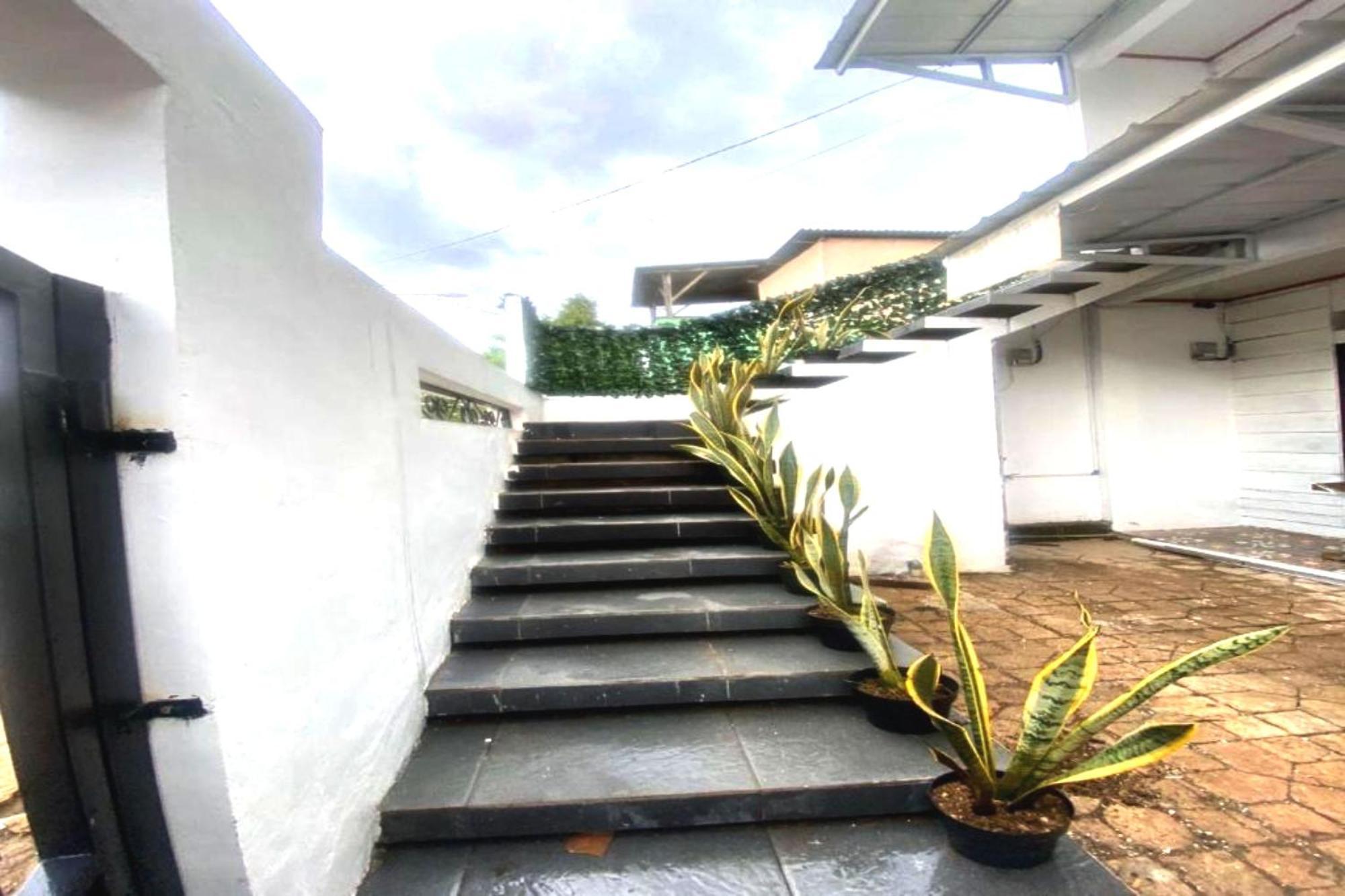 Express O 92147 Nia Residence Depok Eksteriør bilde